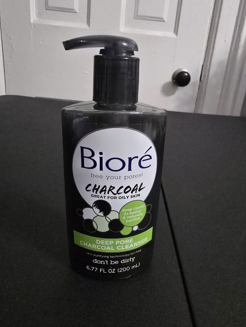 New Biore Deep Pore Charcoal Cleanser 6.77 Fl Oz